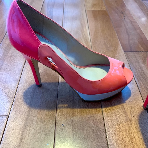 Marc Fisher Pink Stiletto - Picture 1 of 4